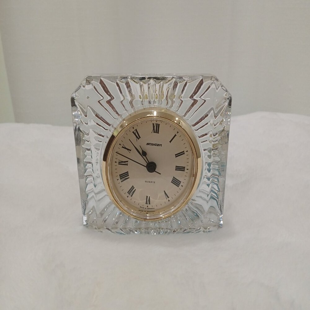 Table Clock - Picture 2 of 2